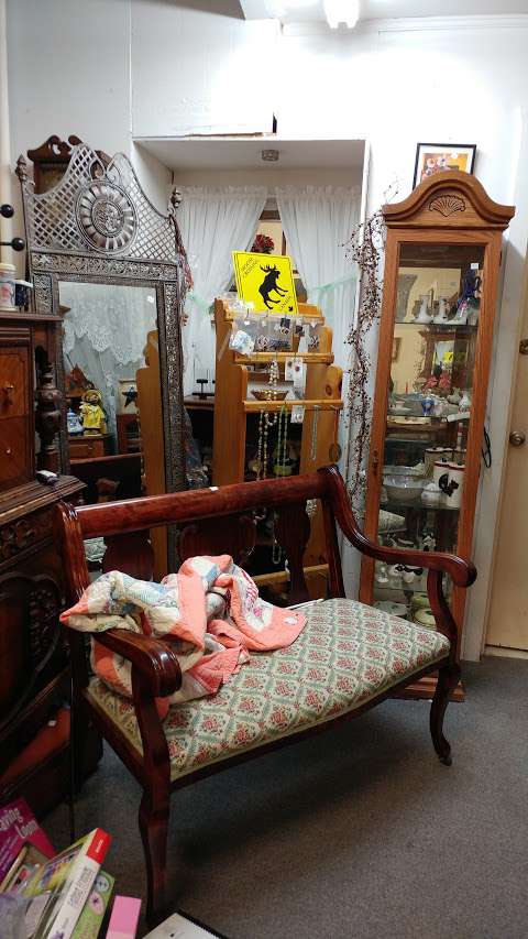 Castle Antiques